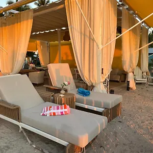 Casa Rosada Front Hotel